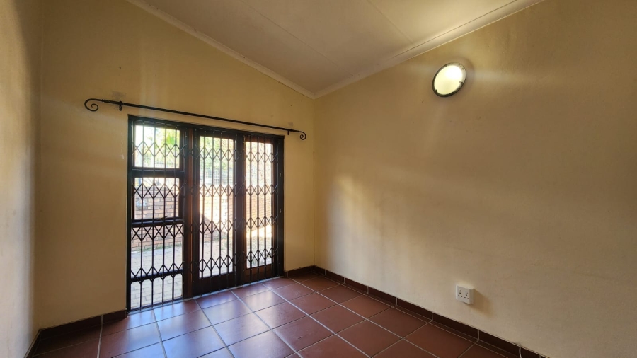To Let 4 Bedroom Property for Rent in Schoemansville North West